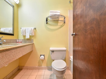 Room, 2 Queen Beds, Accessible, Non Smoking (w/Grab Bars)