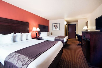 Room, 2 Queen Beds, Smoking