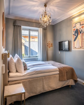 Small Double Room (11m2)