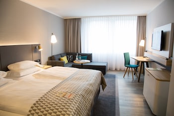 Standard Room, 2 Twin Beds (Standard Tub)