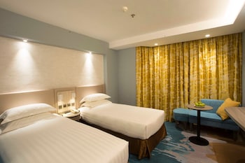 Premier Ocean with Twin Beds