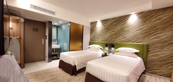 Premier Earth with Twin Beds