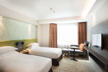 Premier Earth with Twin Beds