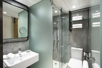 Premier Earth with Twin Beds