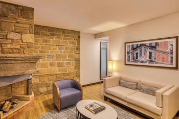 Executive Suite, 1 King Bed
