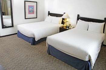 Room, 2 Double Beds, Garden View