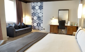 Standard Room, 1 Queen Bed, Accessible (Wheelchair)