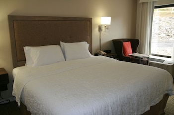 One king bed non smoking