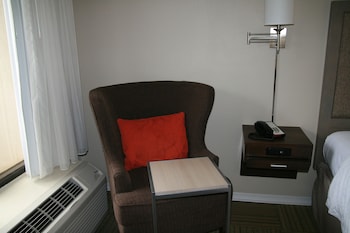 Room, 1 Queen Bed, Accessible, Bathtub (Mobility & Hearing)