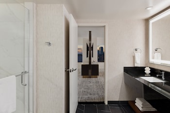 MGM Executive King Suite Accessible with Roll-In Shower