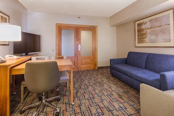 Suite, 2 Queen Beds, Non Smoking