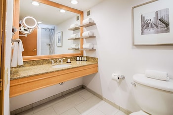 Basic Suite, 1 King Bed, Non Smoking (Conference)