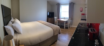 Superior Studio, 1 Double Bed, Annex Building (No lift access, £200 security deposit)