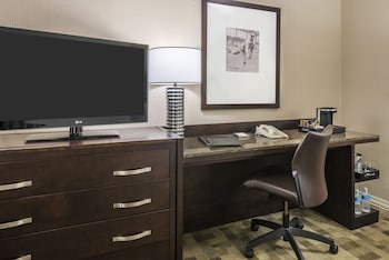 Room, 1 King Bed, Corner