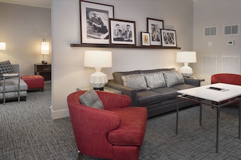 Junior Suite, Club Lounge Access