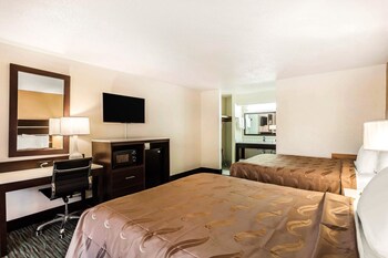 Standard Room, 2 Queen Beds, Smoking