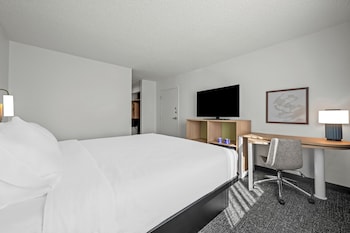 Room, 1 King Bed, Accessible (Hearing)