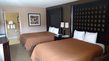 Room, 2 Queen Beds, Accessible, Non Smoking (Mobility)