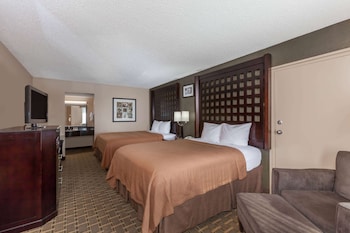 Room, 2 Queen Beds, Smoking