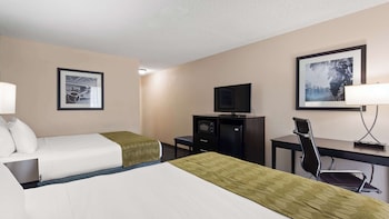 Standard Room, 2 Queen Beds, Non Smoking, Refrigerator & Microwave