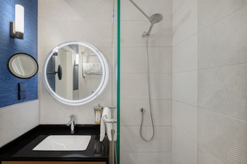 Premium Twin Room, River View
