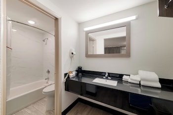 Deluxe Room, 1 King Bed, Smoking