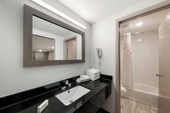 Deluxe Room, 1 King Bed, Smoking