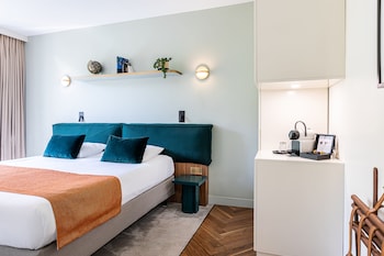 Privilege Room
