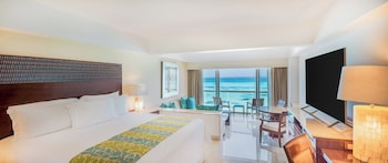 Ocean View Suite (1 King)