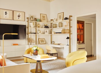 Suite, 1 King Bed (Fresco)