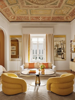 Suite, 1 King Bed (Fresco)