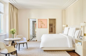 Premium Room, 1 King Bed