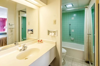 Standard Room, 2 Double Beds, Non Smoking