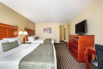 Standard Room, 2 Queen Beds, Non Smoking, Refrigerator