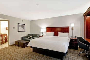 Deluxe, One King Bed, Non-Smoking