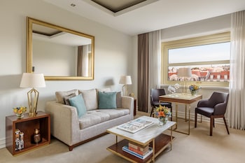 Executive Suite, Terrace