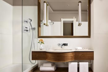 Premium Room, City View (Signature)
