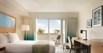 Room, 1 King Bed, Non Smoking, Patio