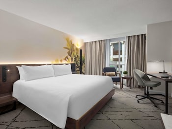 Superior Room, 1 King Bed