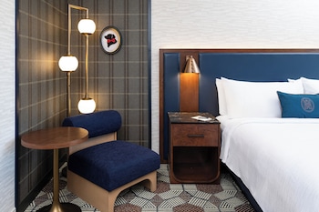 Deluxe Room, 1 King Bed, Non Smoking
