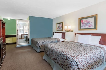 Standard Room, 2 Queen Beds