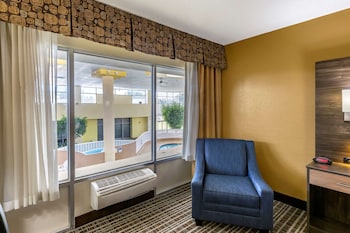 Suite, 2 Double Beds, Smoking