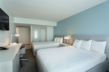 Room, 2 Queen Beds, Tower
