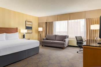 1 King Deluxe Room