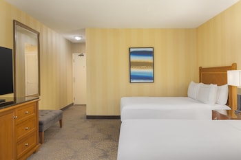 2 Queen Beds Deluxe Room