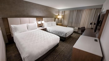 Studio, 2 Queen Beds, Pool View