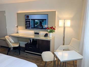 Room, 2 Queen Beds