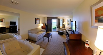 Standard Room, 1 King Bed, Lake View