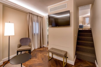 Suite Junior, 1 letto queen, non fumatori (with Single Sofabed)