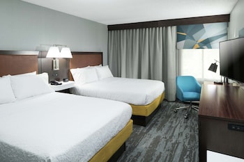 Room, 2 Queen Beds, Accessible (3x3 Shower)
